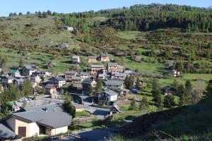 Appartements Mon Mounier : Studio cosy au pied des pistes / Vue de reve ! : photos des chambres