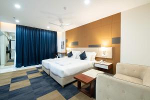 StayBird - B Suite, Business Hotel, Kharadi