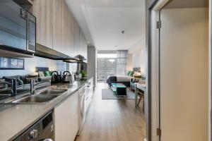 Backup-Power Eco Balcony Apartment near Table Mountain