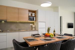 Athina Suites Luxury Suites Near The Sea Platanias