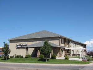 Landmark Inn And Suites hotel, 
Vernal, United States.
The photo picture quality can be
variable. We apologize if the
quality is of an unacceptable
level.