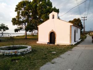 Christiana's cottage house Lygia Lefkada Greece