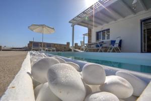 PARIAN WHITE LUXURY APARTMENTS Paros Greece