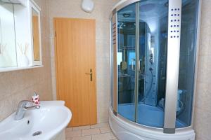 Studio apartment Grey