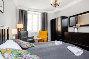 Apartaments Warsaw Jezuicka by Renters