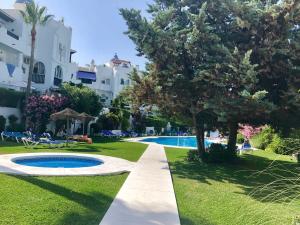 Bright apartment 300m from the beach