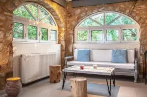 Kamares Suites - 米科拉曼迪尼亚