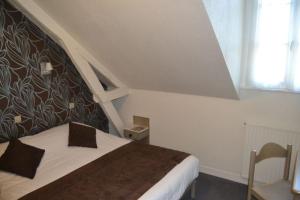 Hotels Hotel L'Esperance Vitre : photos des chambres