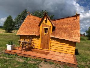 külalistemaja Kadrina mõisa kämpingud