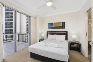 Chevron Renaissance - HR Surfers Paradise