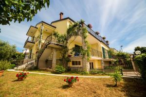 Apartmani Jenny 