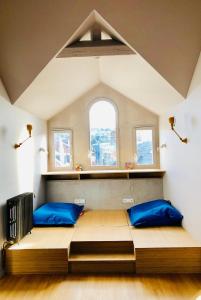 Maisons de vacances Maison d'architecte en plein coeur d'Honfleur avec bain nordique : photos des chambres