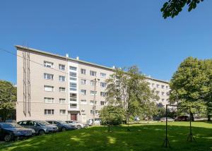 Sunny Flat in a City Center