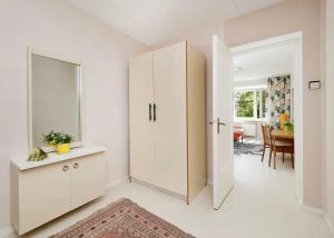 Sunny Flat in a City Center