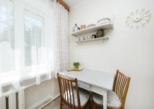Sunny Flat in a City Center