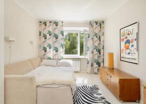 Sunny Flat in a City Center