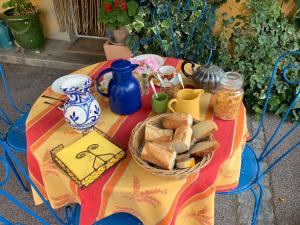 Maisons d'hotes La Sarrasine : photos des chambres