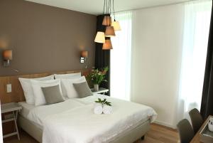 Queen Room with Balcony room in Berdorfer Eck