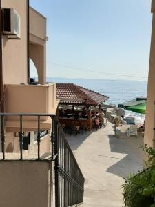 BEACH APARTMENT Renco