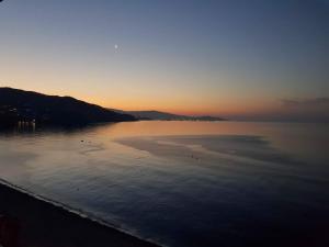 Ático en Almuñecar. Primera línea de playa con vistas espectaculares