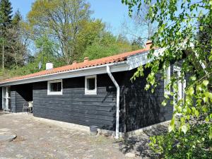 Four-Bedroom Holiday home in Børkop 4, Prázdninové domy - Egeskov