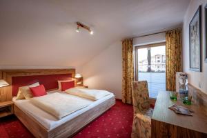 Superior Double Room room in alpenrose hotel-garni
