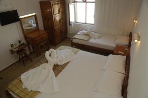 Single Room with Balcony room in Murat Hotel