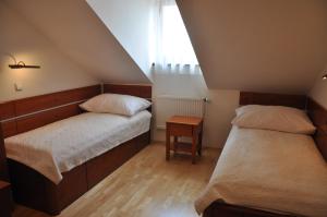 Twin Room - Attic room in Hotel Dar