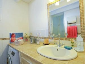 Villas Villa in Roaix near Mont Ventoux : photos des chambres