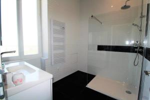 Appartements Appartement Spacieux et confortable : photos des chambres