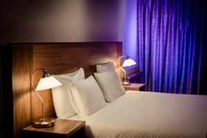 Double or Twin Room - Disability Access room in Osprey Hotel