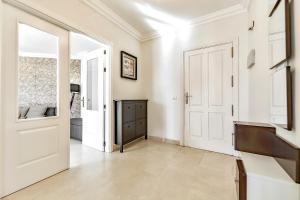 Apartment with large terrace in Terrazas del Duque