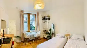 21 Melbourne Place Studios - Dundee