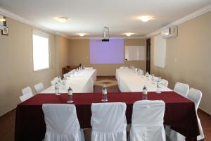 Del Marques Hotel and Suites