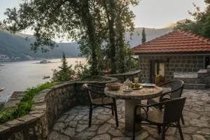 Villa & Apartments Perasto - Perast