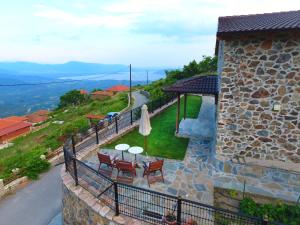 La Noi Kastoria Greece