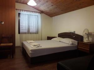 Apartments by the sea Suha Punta, Rab - 5050