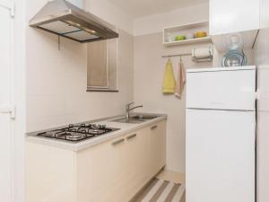 Apartment F-1 Klimno 