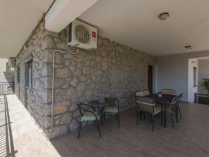 Nice apartment in Starigrad Paklenica with terrace