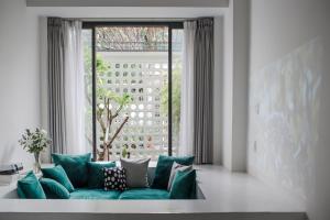 Botanist Lab Minihotel by CIRCADIAN