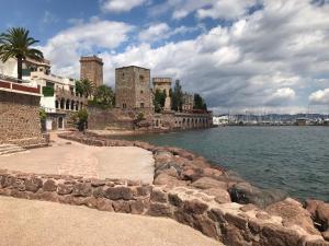 Hotels Hotel La Calanque : photos des chambres