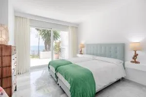 Hanami Alcazaba Beach Front Sea View - Эстепона