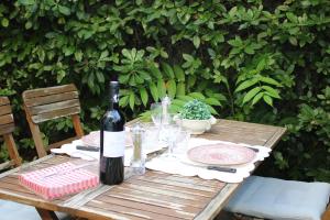 Appartements Coquet T2 ,terrasse,parking ,4 kms d Avignon : photos des chambres