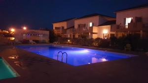 Bel appartement confortable et cosy en résidence avec piscine à 5 mn de la mer