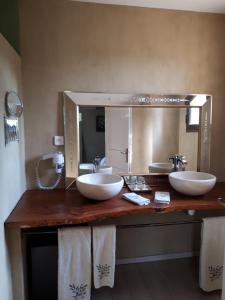 B&B / Chambres d'hotes MAS SAINT-JOSEPH : photos des chambres