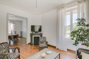 Maison Qui sy frotte sy pique