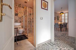 Seaview House Rosali