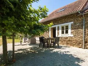 Cottage in Aquitaine with garden - Chaleix