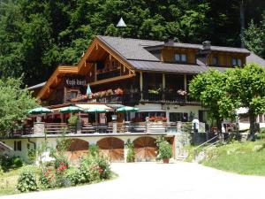 Pensjonat Gasthaus - Pension - Café Dörfl Kiefersfelden Niemcy