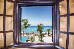 To Kastro Halkidiki Greece
